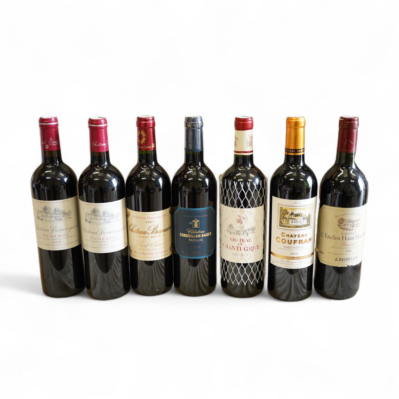 A mixed parcel of Bordeaux red wine